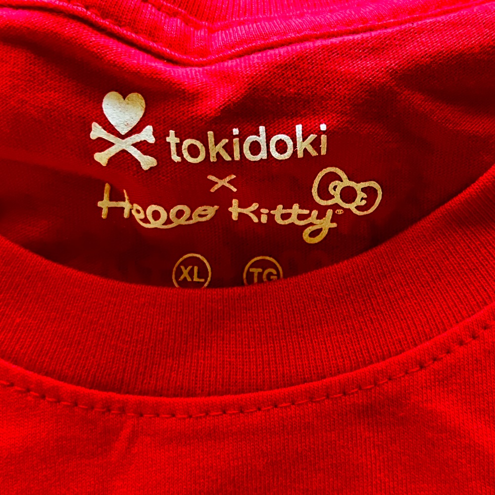 HELLO KITTY & TOKIDOKI COLLABORATION TSHIRT!